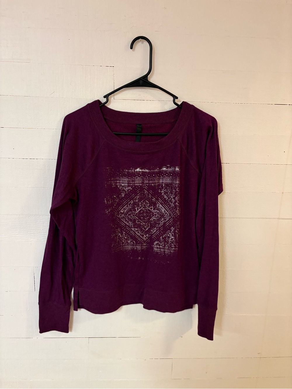 Gaiam Purple Metallic Mandala Graphic Long Sleeve Yoga Top